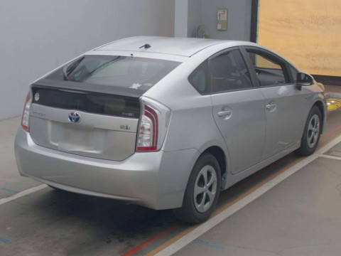 2012 Toyota Prius ZVW30[1]