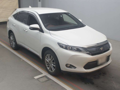 2017 Toyota Harrier ZSU60W[2]