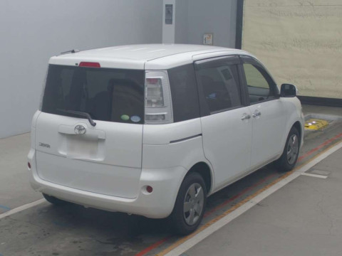 2013 Toyota Sienta NCP81G[1]