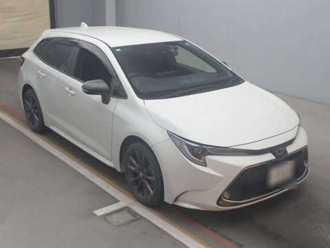 2020 Toyota Corolla Touring Wagon ZRE212W[2]