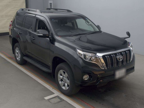 2017 Toyota Land Cruiser Prado TRJ150W[2]