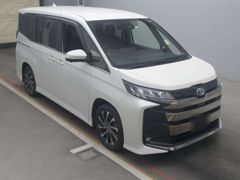 2022 Toyota Noah ZWR90W[2]