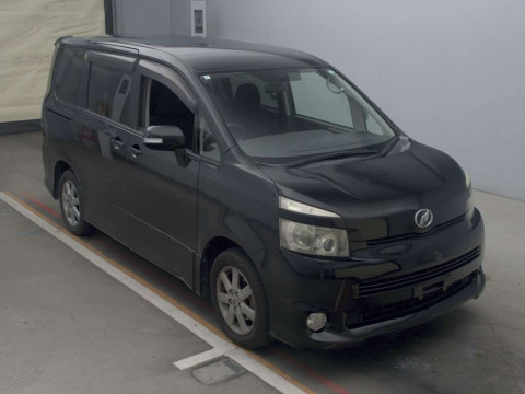 2008 Toyota Voxy ZRR70W[2]