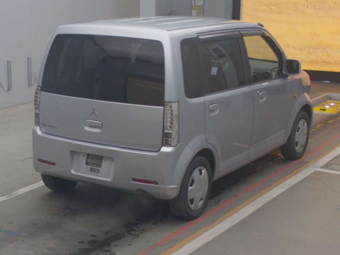 0 Mitsubishi eK Wagon H82W[1]