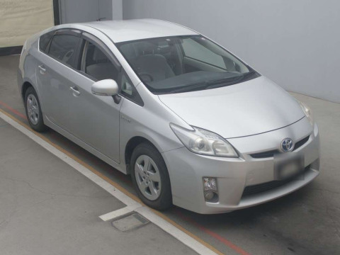 2010 Toyota Prius ZVW30[2]