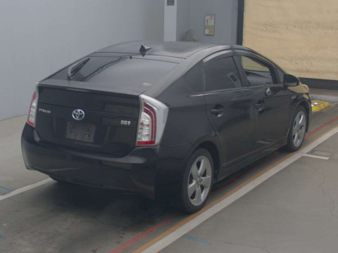 2012 Toyota Prius ZVW30[1]