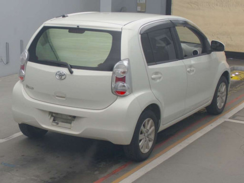 2011 Toyota Passo NGC30[1]