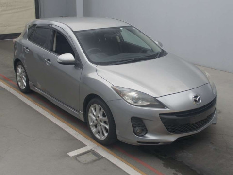 2012 Mazda Axela Sport BLFFW[2]