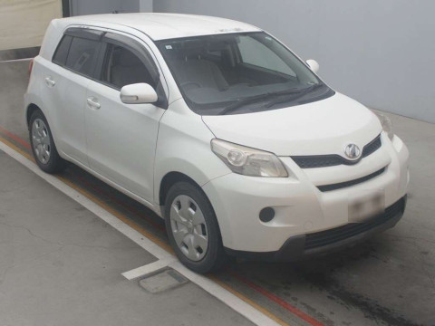 2008 Toyota IST NCP110[2]