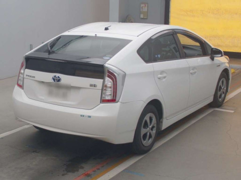 2012 Toyota Prius ZVW30[1]