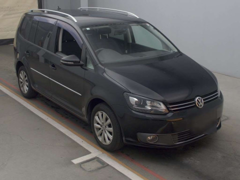 2012 Volkswagen Golf Touran 1TCAV[2]