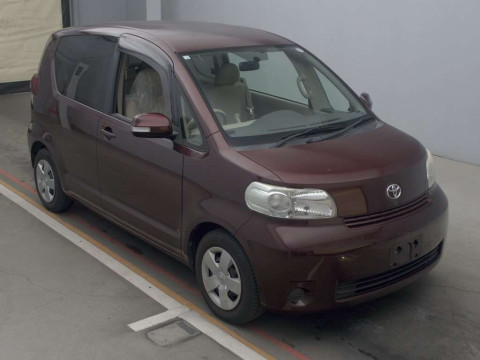 2010 Toyota Porte NNP10[2]