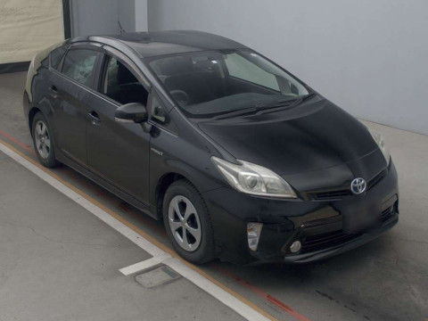 2012 Toyota Prius ZVW30[2]