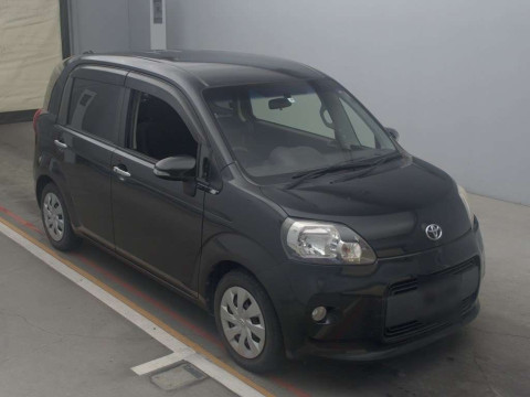 2013 Toyota Porte NCP141[2]