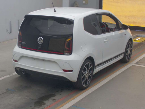 2018 Volkswagen up! AADKR[1]