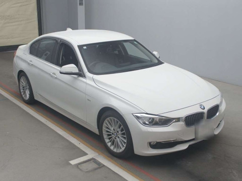 2013 BMW 3 Series 3B20[2]