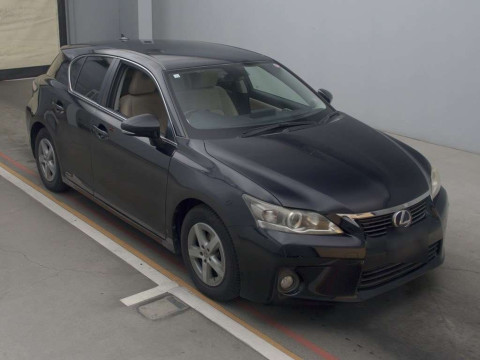 2012 Lexus CT ZWA10[2]