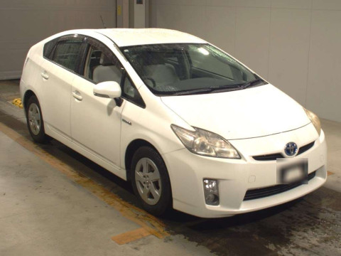 2011 Toyota Prius ZVW30[2]