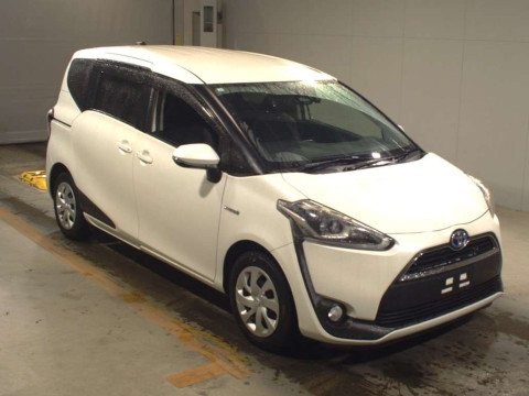 2017 Toyota Sienta NHP170G[2]