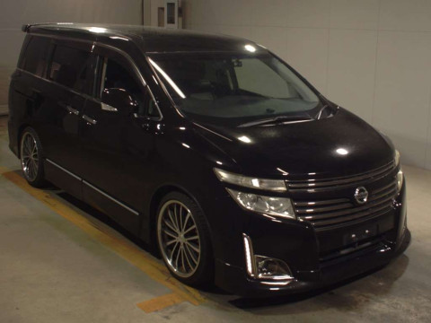 2012 Nissan Elgrand TE52[2]