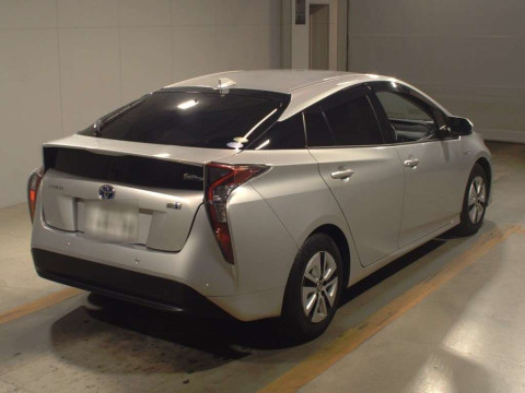 2018 Toyota Prius ZVW51[1]