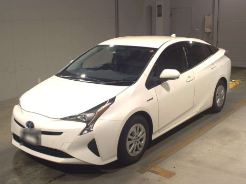 2017 Toyota Prius ZVW50[0]