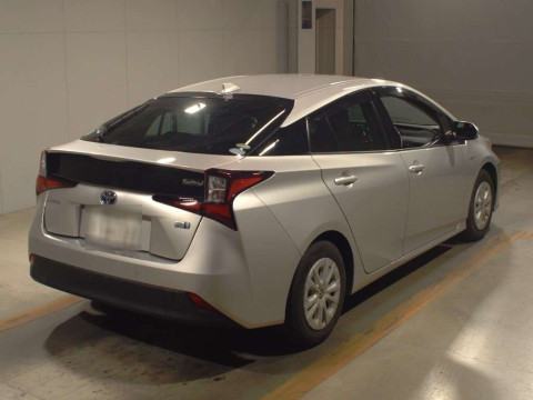 2019 Toyota Prius ZVW51[1]