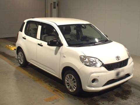 2017 Toyota Passo M700A[2]