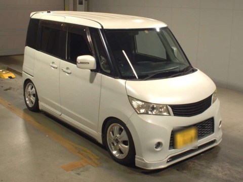 2010 Nissan Roox ML21S[2]