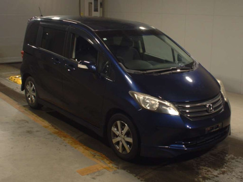 2010 Honda Freed GB3[2]