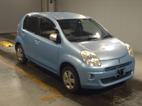 2010 Toyota Passo KGC30[2]