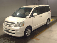 2007 Toyota Noah