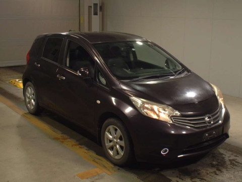 2013 Nissan Note E12[2]