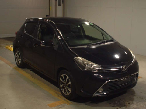 2014 Toyota Vitz NSP130[2]