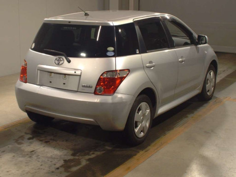 2005 Toyota IST NCP60[1]