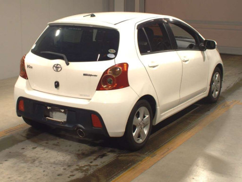 2007 Toyota Vitz SCP90[1]