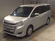 2017 Toyota Noah