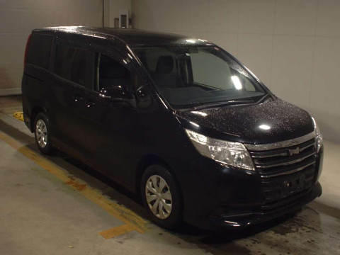 2015 Toyota Noah ZRR80G[2]