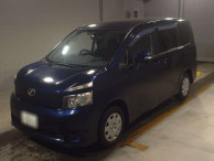 2010 Toyota Voxy