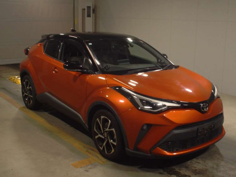 2020 Toyota C-HR NGX10[2]