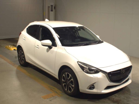 2017 Mazda Demio DJ5AS[2]