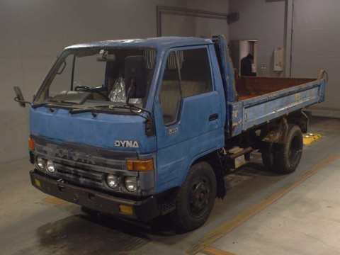 1986 Toyota Dyna Truck BU64D[0]