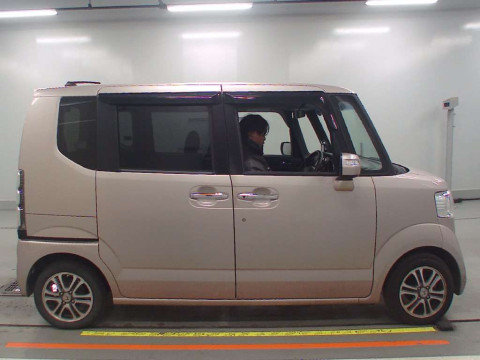 2013 Honda N-BOX JF1[2]