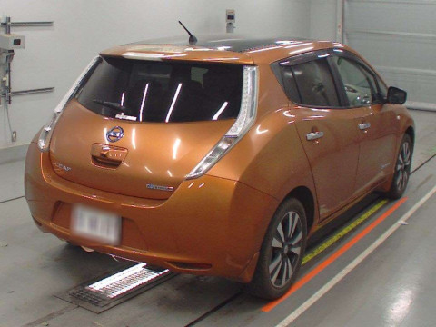 2016 Nissan Leaf AZE0[1]