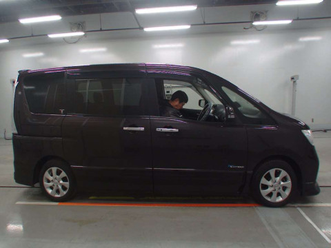 2012 Nissan Serena HFC26[2]