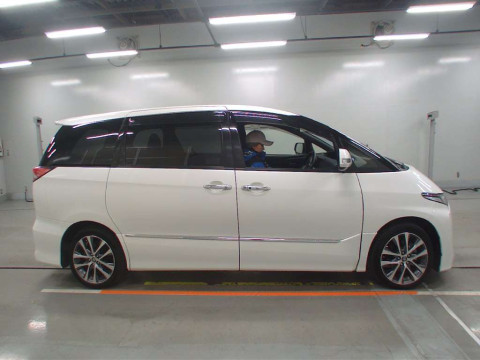 2017 Toyota Estima ACR50W[2]