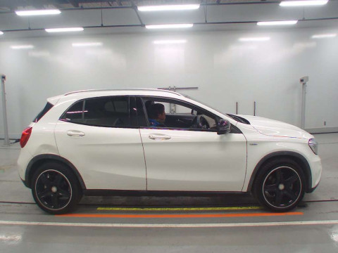 2014 Mercedes Benz GLA-Class 156946[2]