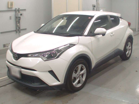 2017 Toyota C-HR NGX50[0]