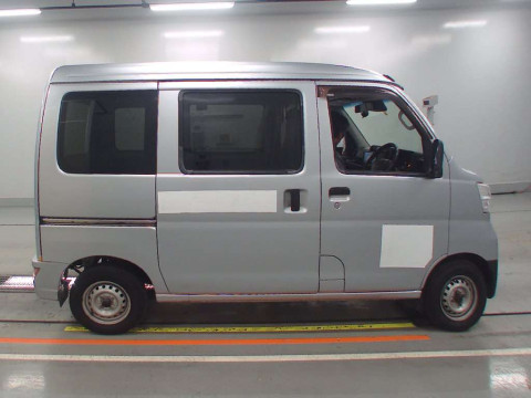 2018 Daihatsu Hijet Cargo S321V[2]