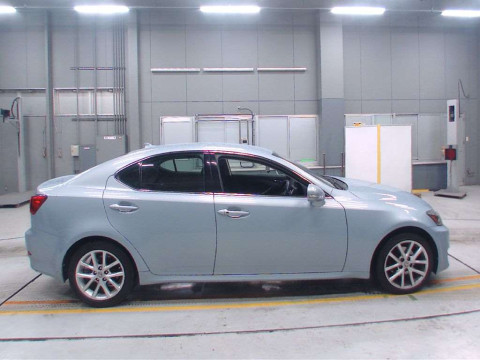 2012 Lexus IS GSE20[2]